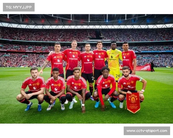 曼联官方播客携手传奇球员共创俱乐部文化传播新篇章 曼联官方播客携手传奇球员共创俱乐部文化传播新篇章